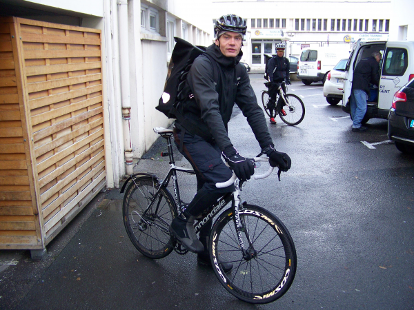 Elite Courses - transport  à vélo de lettres et colis à Caen