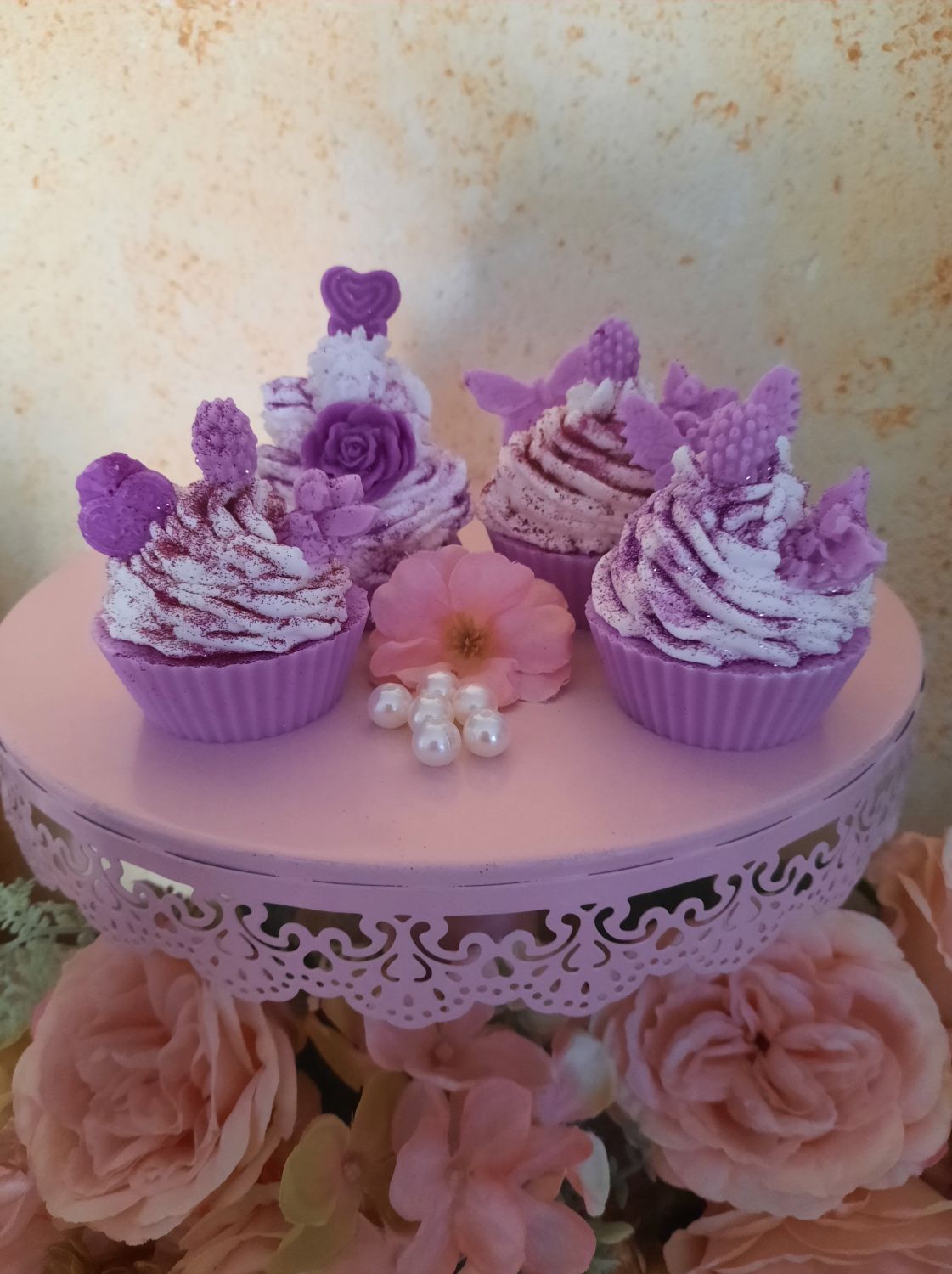 Créatrice de bougies, galets  parfumés et décoration de cire